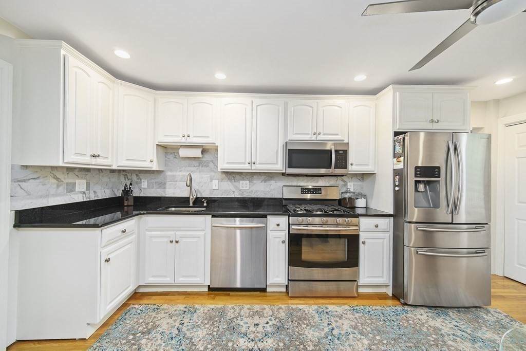 113 Dana Ave - Photo 1