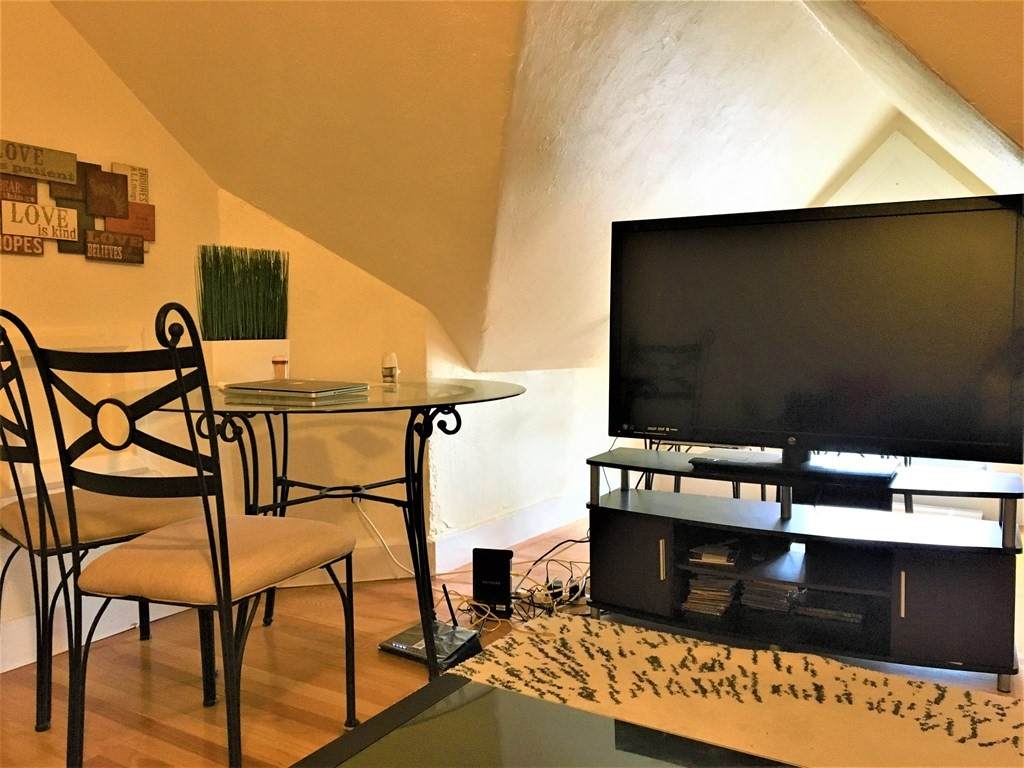 2 Summit Ave - Photo 1