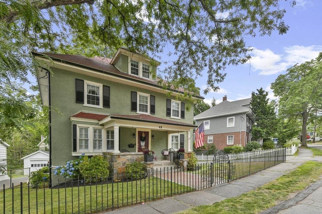 48 Hollis St - Photo 1