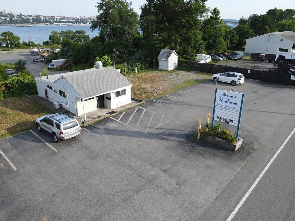 381 Wilbur Ave - Photo 1