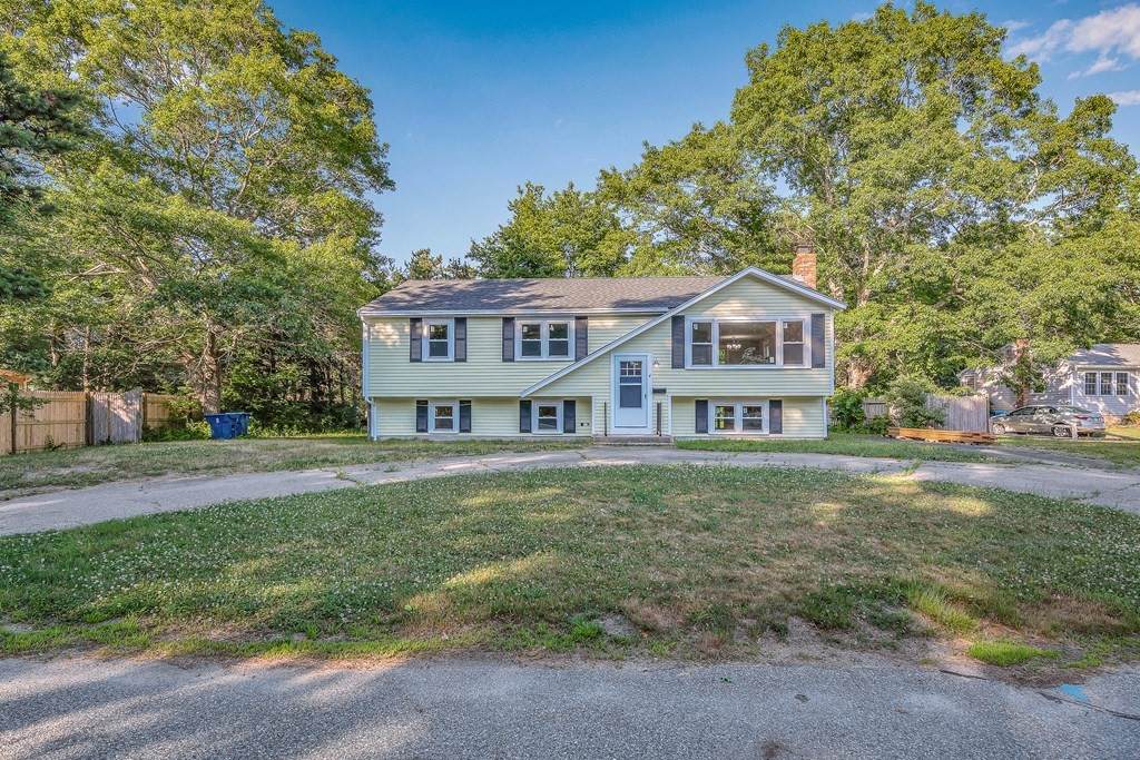 4 Tartane Rd - Photo 1