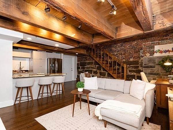 90 Commercial St - Photo 1