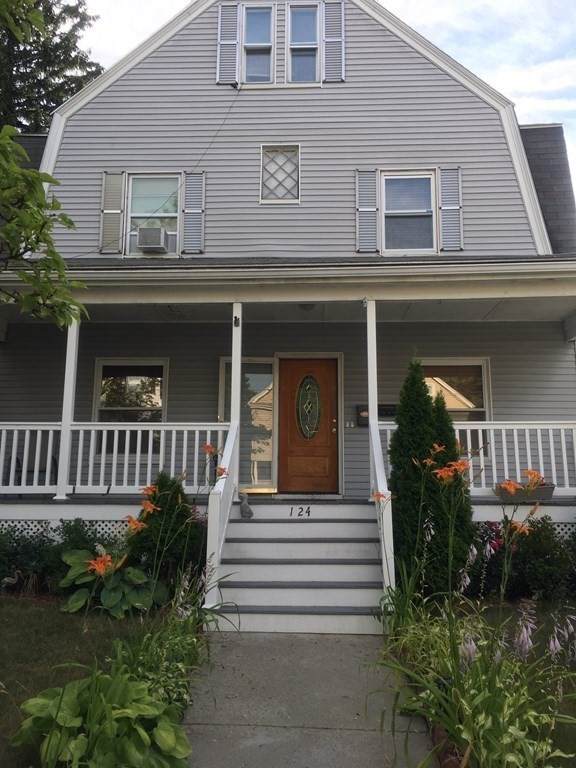 124 Sheridan Ave - Photo 1