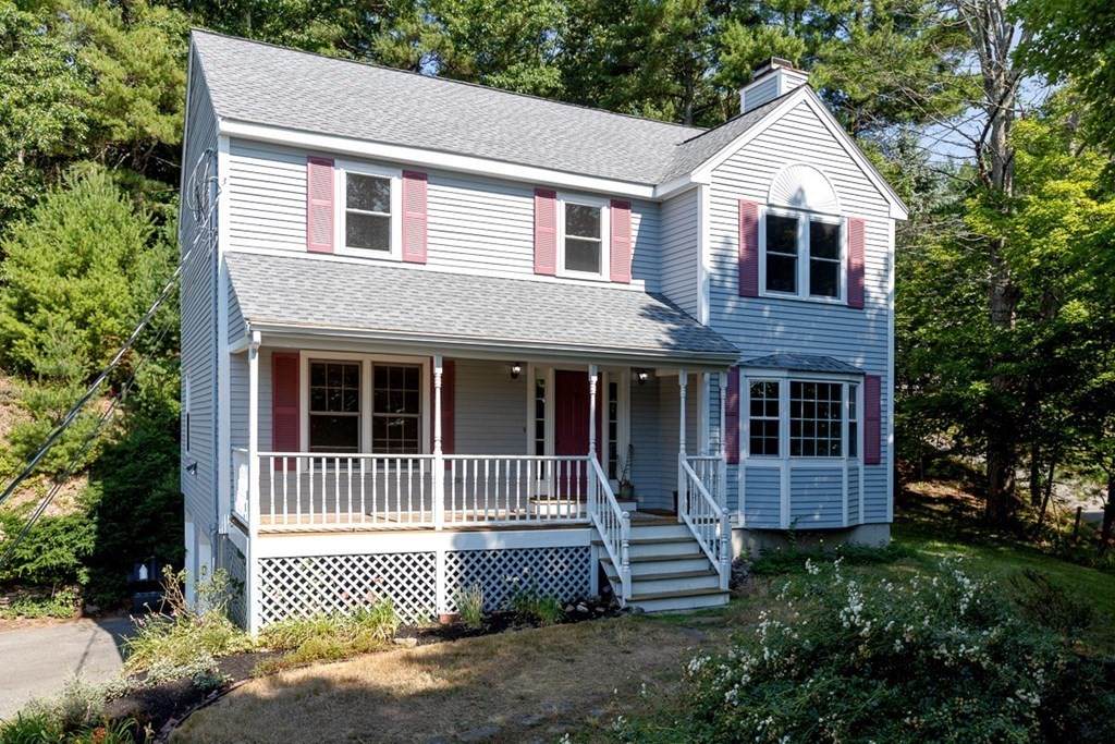 112 Hillside St - Photo 1