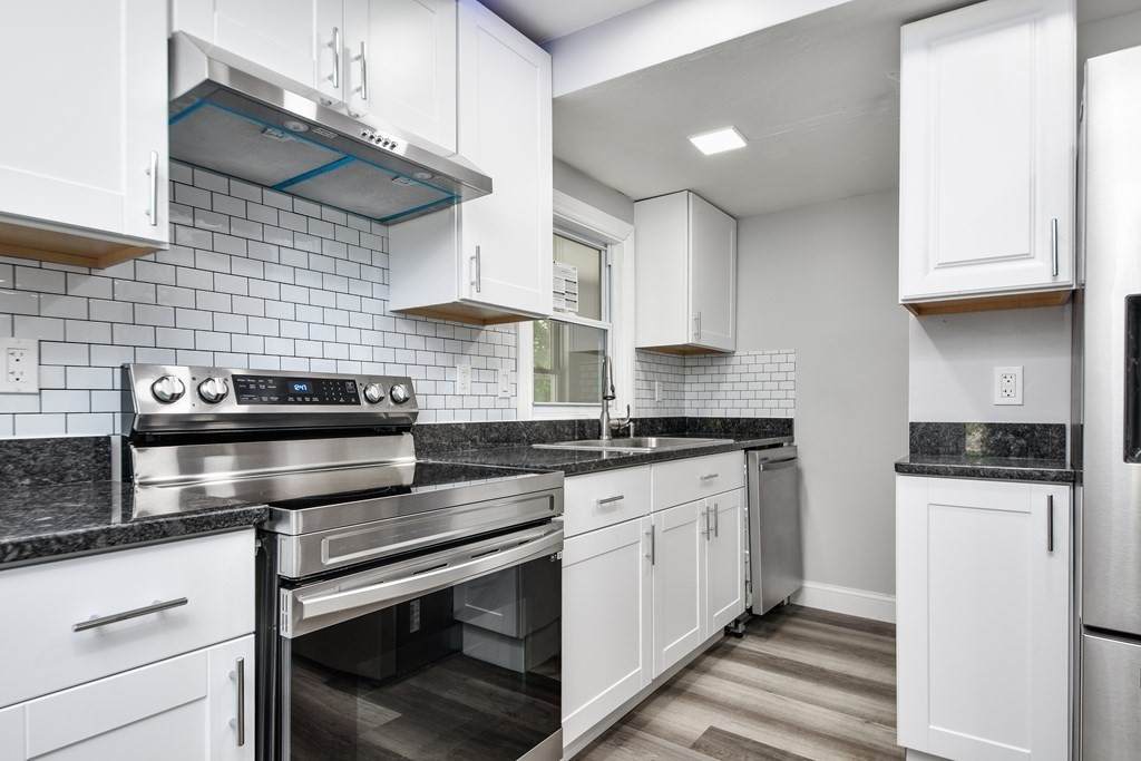 45 Temple St - Photo 1