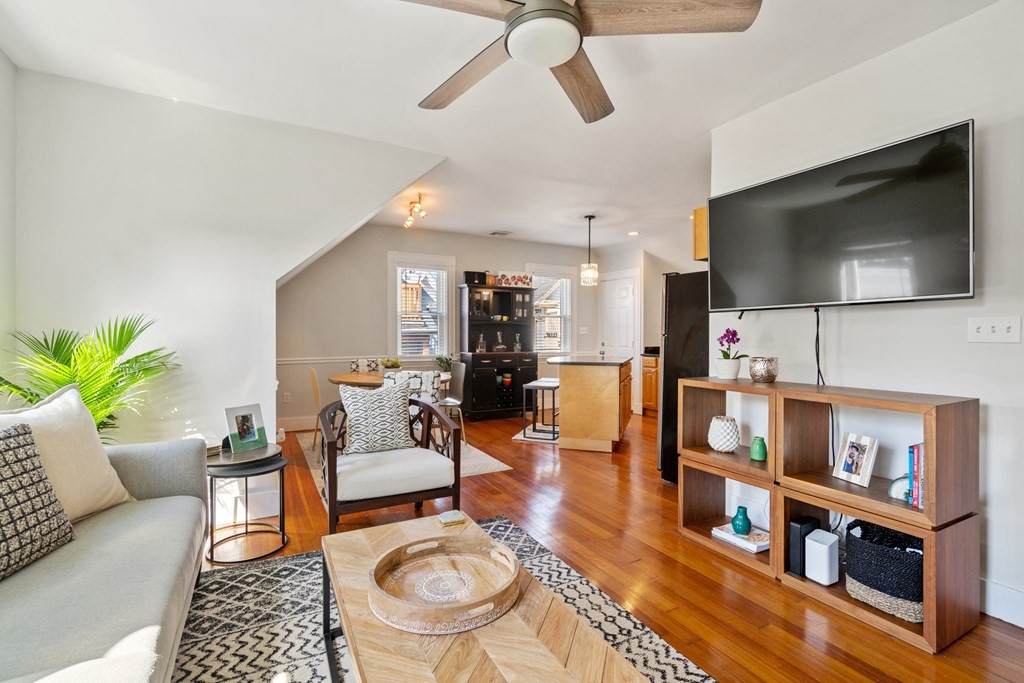 109 Sawyer Ave - Photo 1