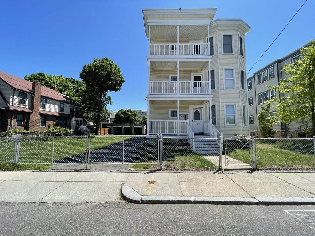 65 Waverly - Photo 1