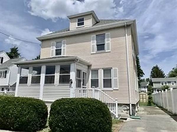 12 Royal St - Photo 1