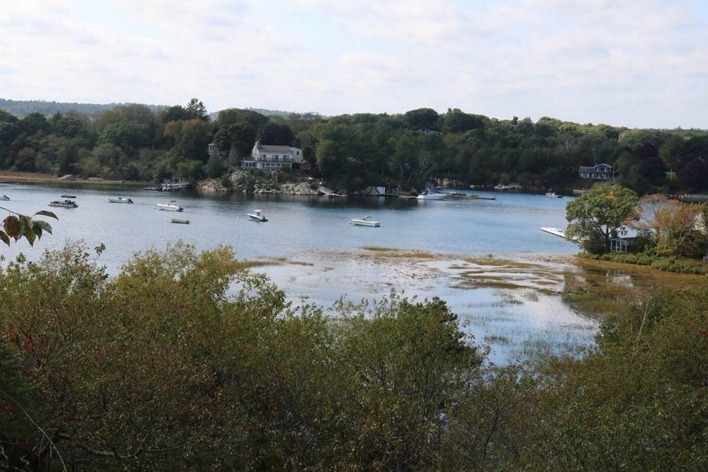 12 Squam Lane - Photo 1