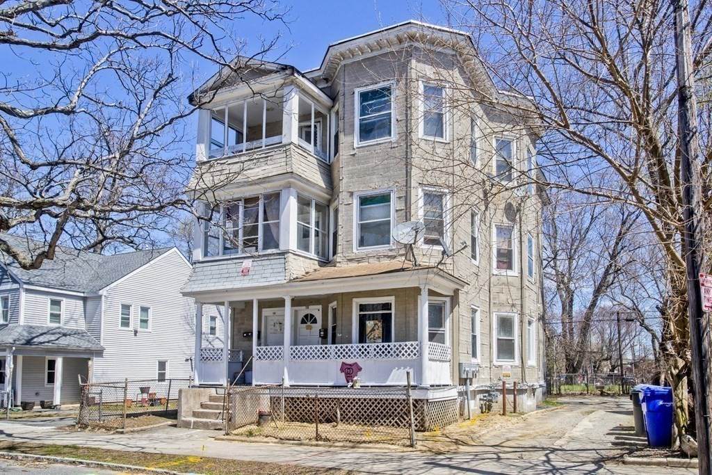 159 College St - Photo 1