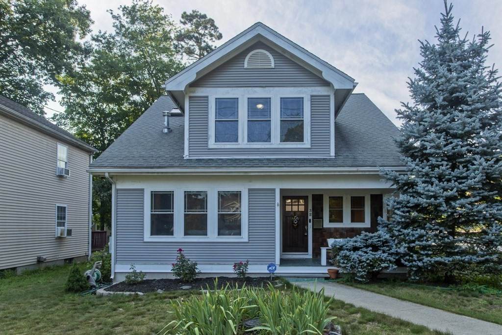 32 Brentwood St - Photo 1