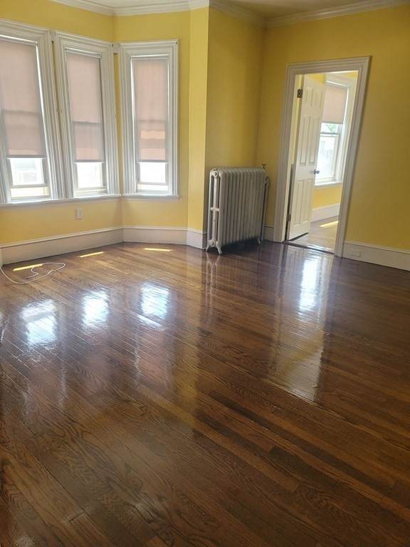 23 Lincoln St - Photo 1