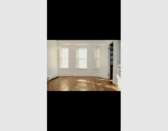 283 Beale St - Photo 1
