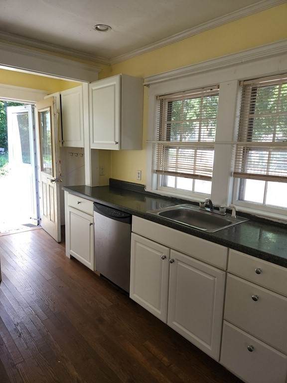 127 Allen Street - Photo 1