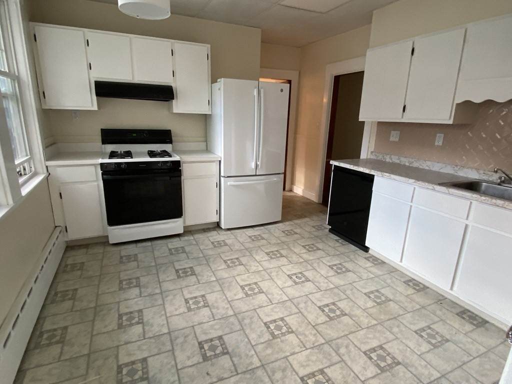 35 Enfield Road - Photo 1