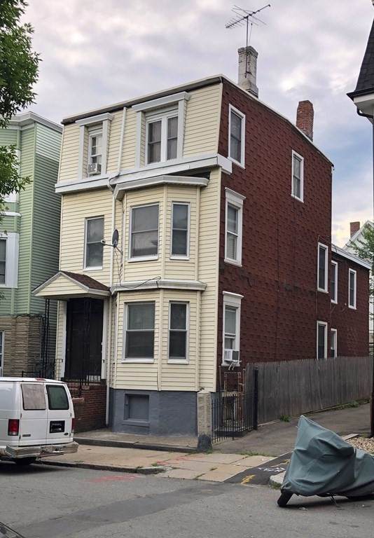 212 Lexington Street - Photo 1