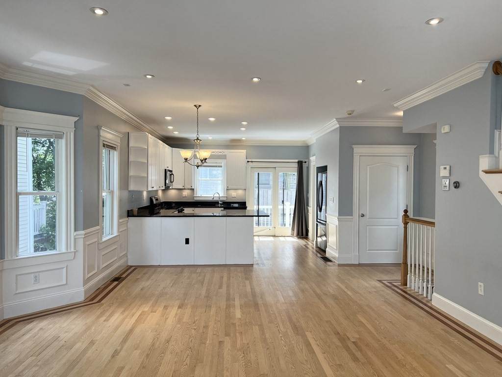 14 Earl St - Photo 1
