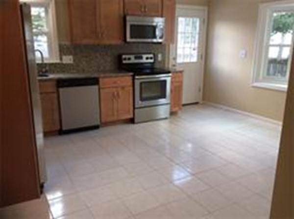 14 Andrea Dr - Photo 1