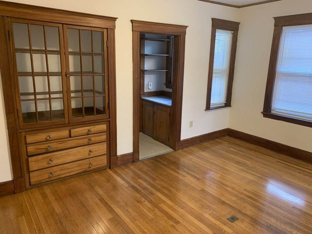 15 Saint James Avenue - Photo 1