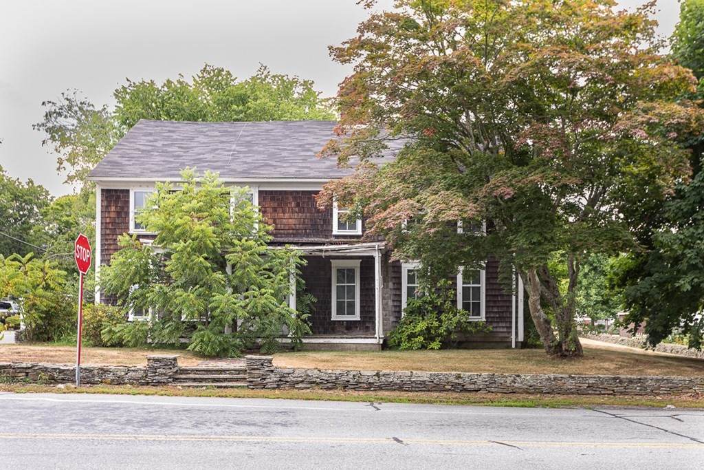 167 Elm St - Photo 1