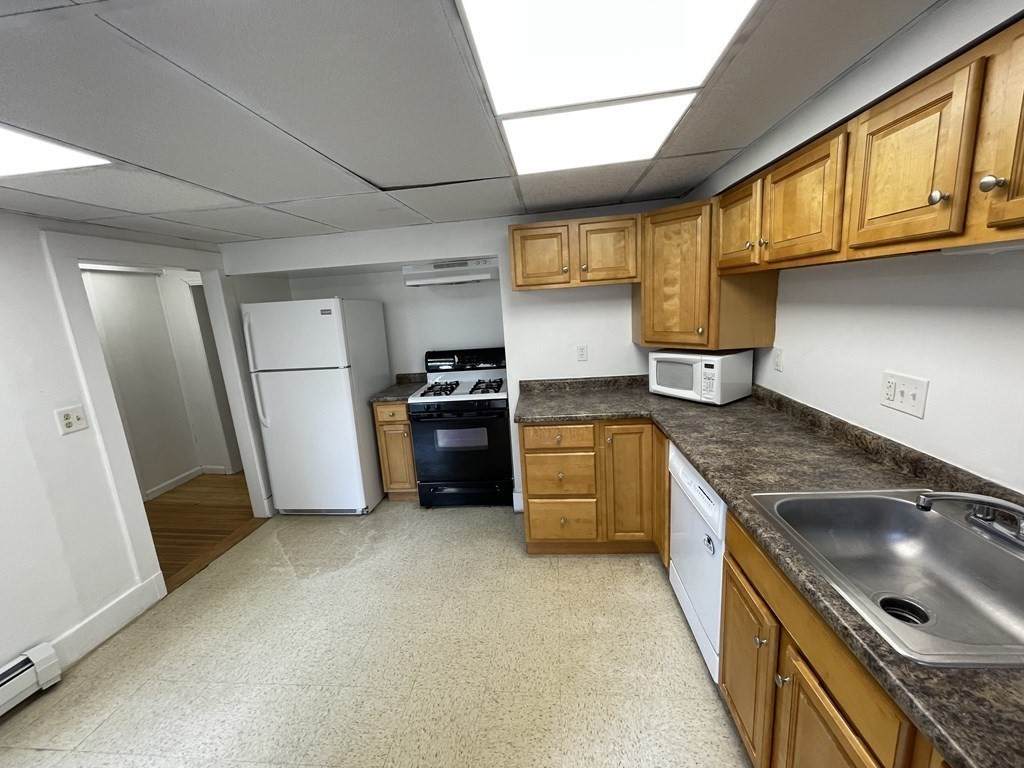 90 Pierce St - Photo 1