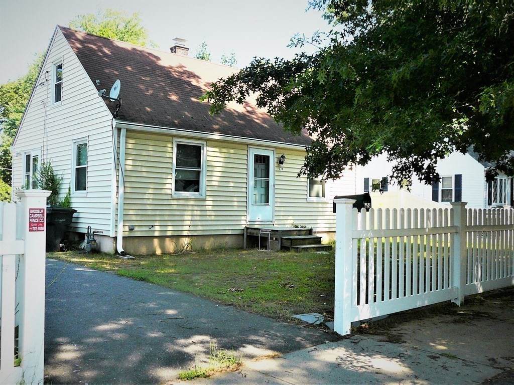 974 Berkshire Ave. - Photo 1