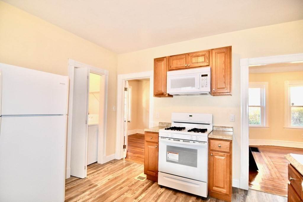 435 Quincy St - Photo 1