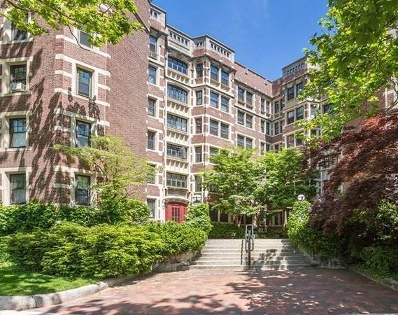 993 Memorial Drive - Photo 1