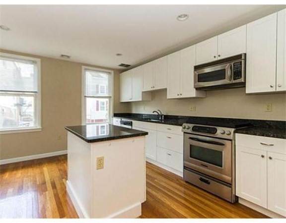 28 Monument St - Photo 1