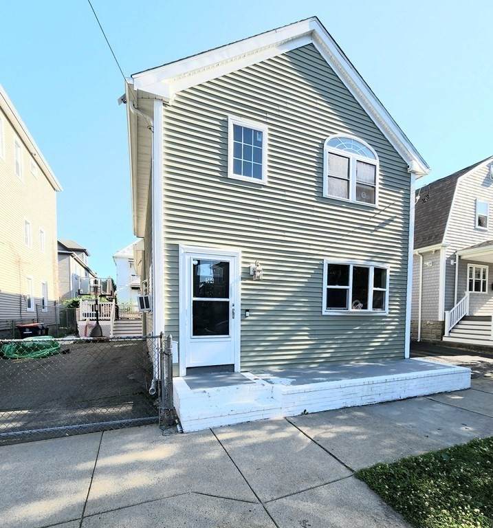 54 Princeton St - Photo 1