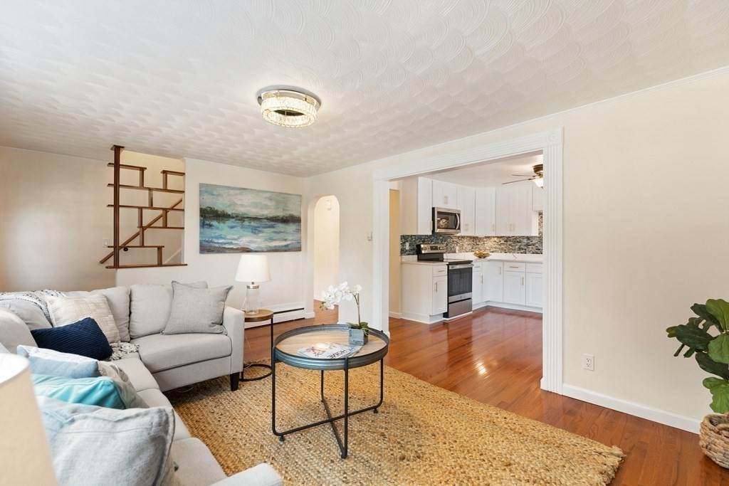 72 Pond St - Photo 1