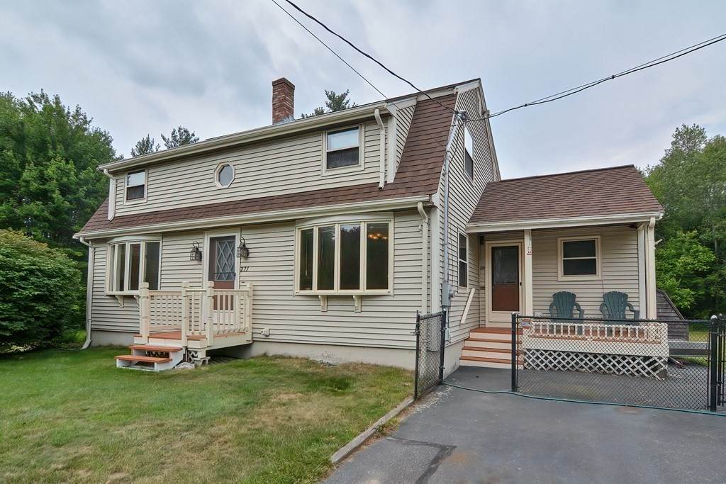 271 Bay Rd - Photo 1