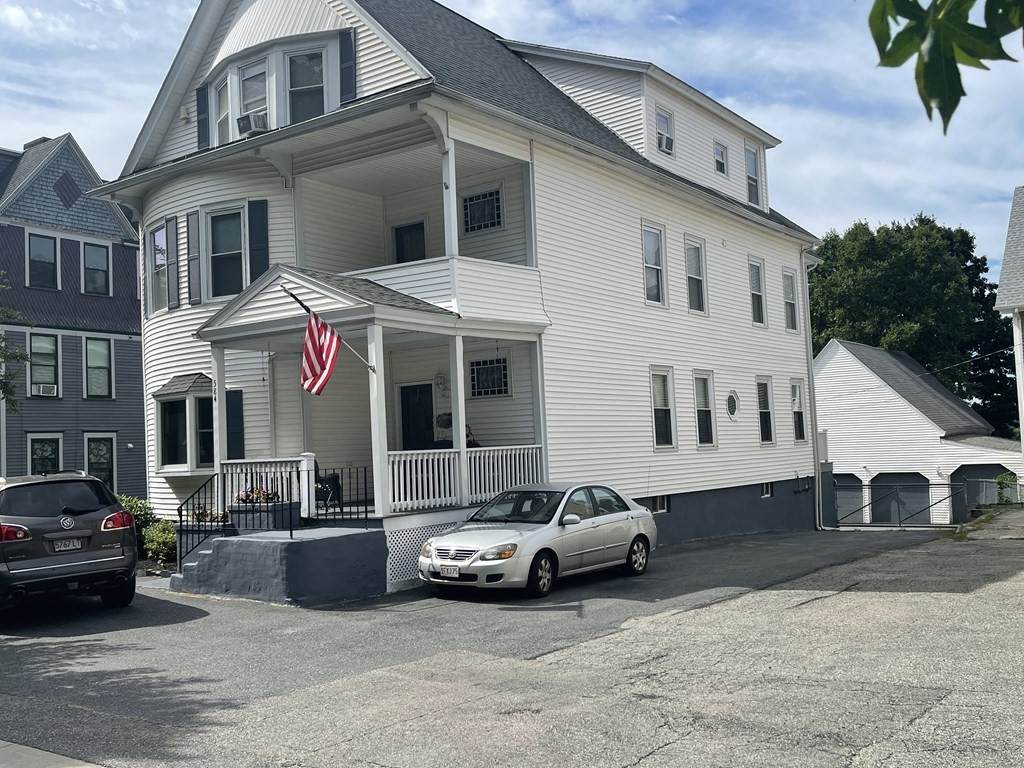 584 Pleasant St - Photo 1