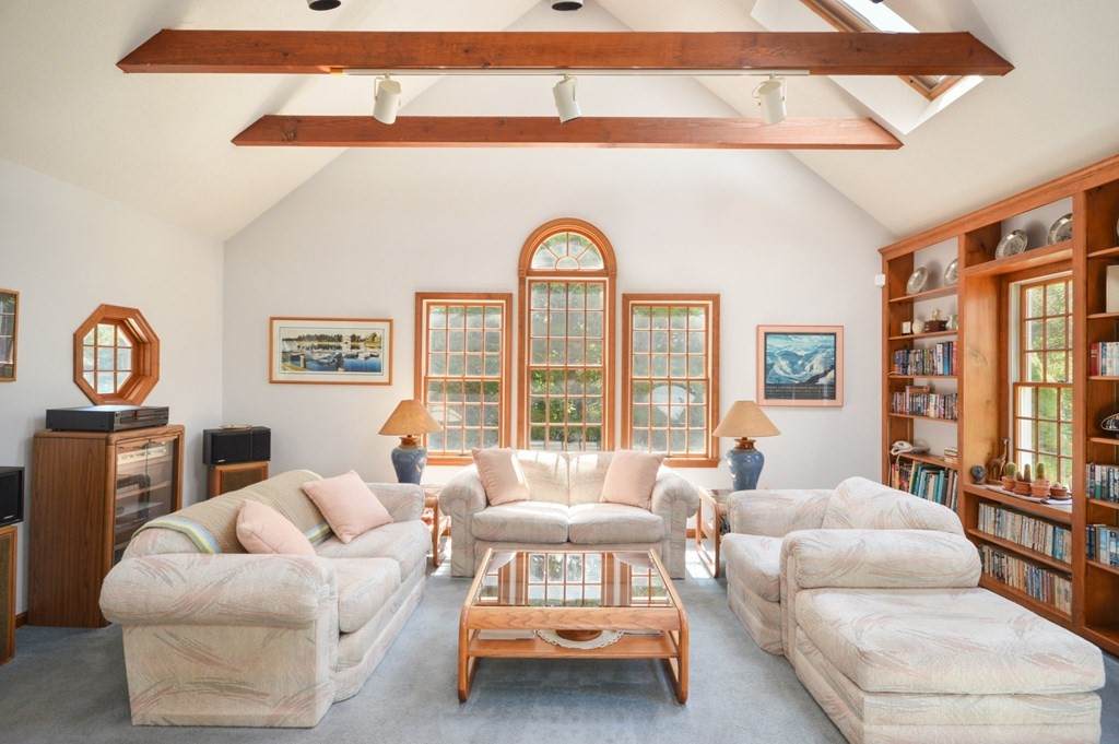 27 Benjamin Nyes Lane - Photo 1