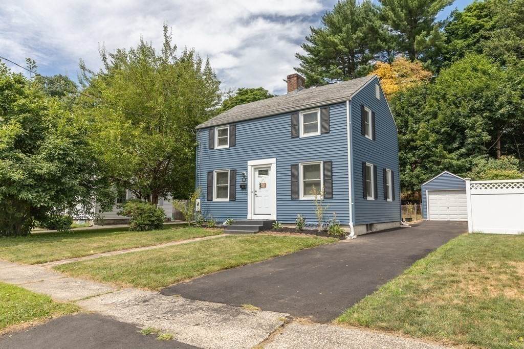 137 Sycamore - Photo 1