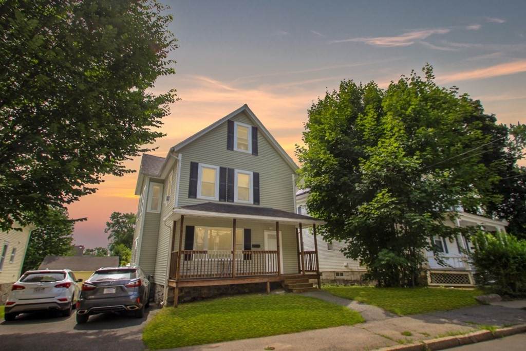 338 Varnum Ave - Photo 1