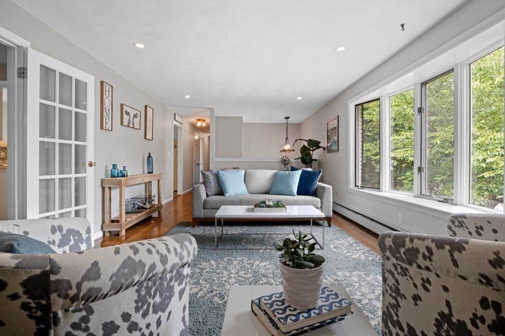 8 Stacey Rd - Photo 1