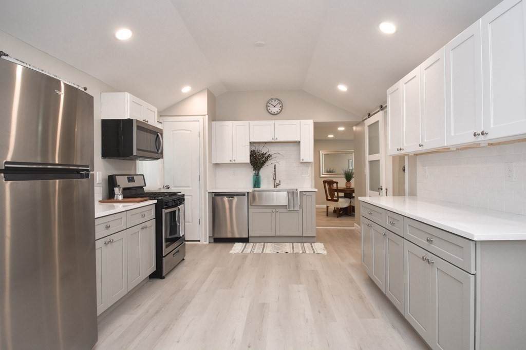 79 Prospect St - Photo 1
