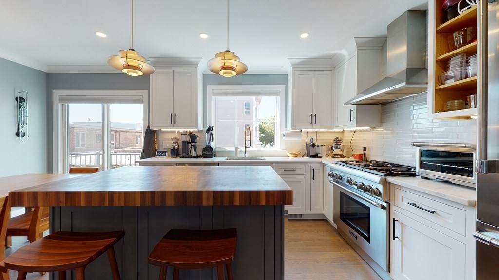 459 E 8th - Photo 1