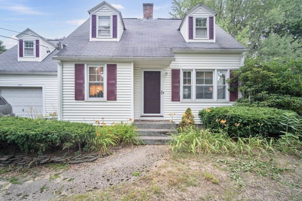 137 Lyman Street - Photo 1