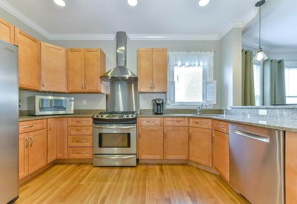 41 Pearl Street - Photo 1