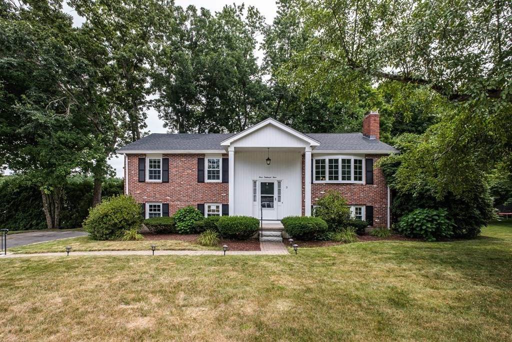 3 Maplecrest Dr - Photo 1