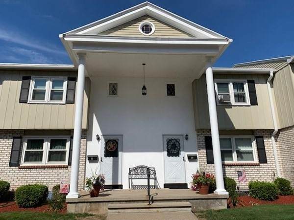 71 Yorktown Ct - Photo 1