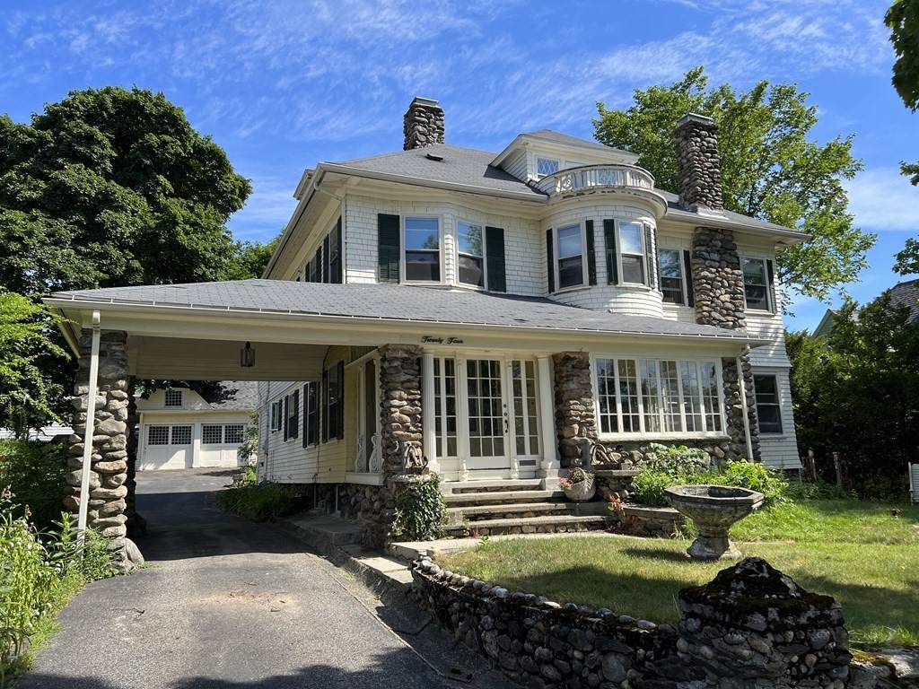 24 Kenwood Ave - Photo 1