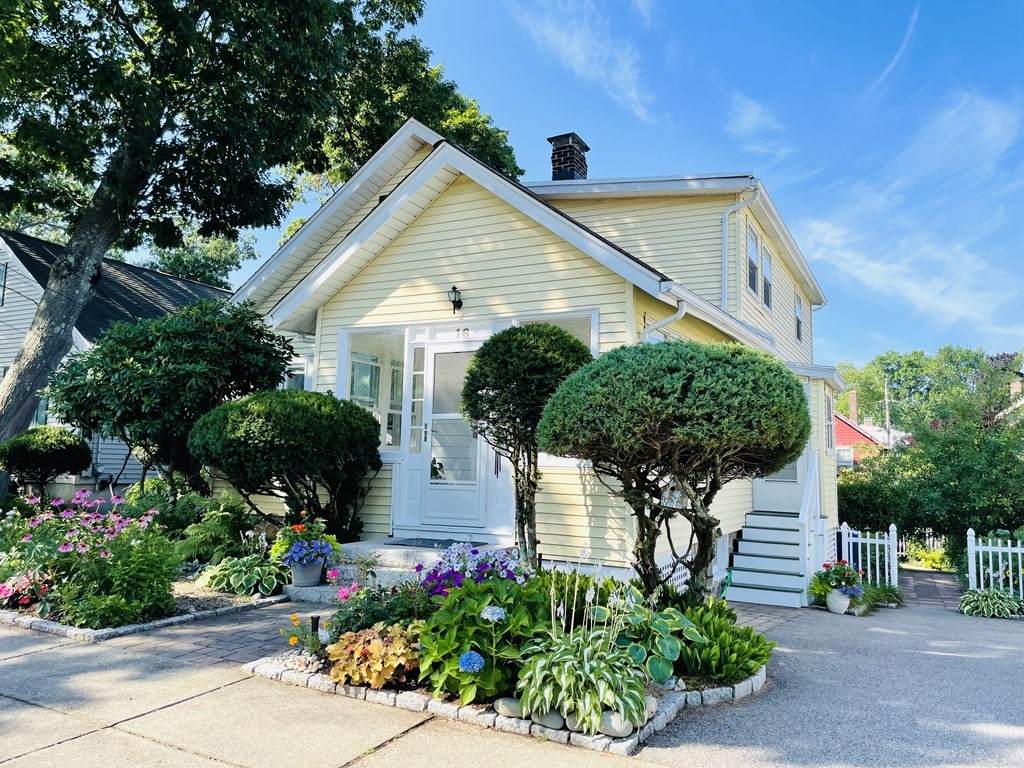 16 Libbey St - Photo 1