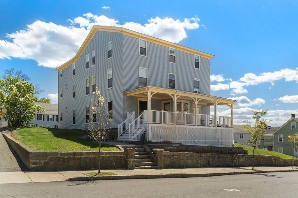 42 Railroad Avenue - Photo 1