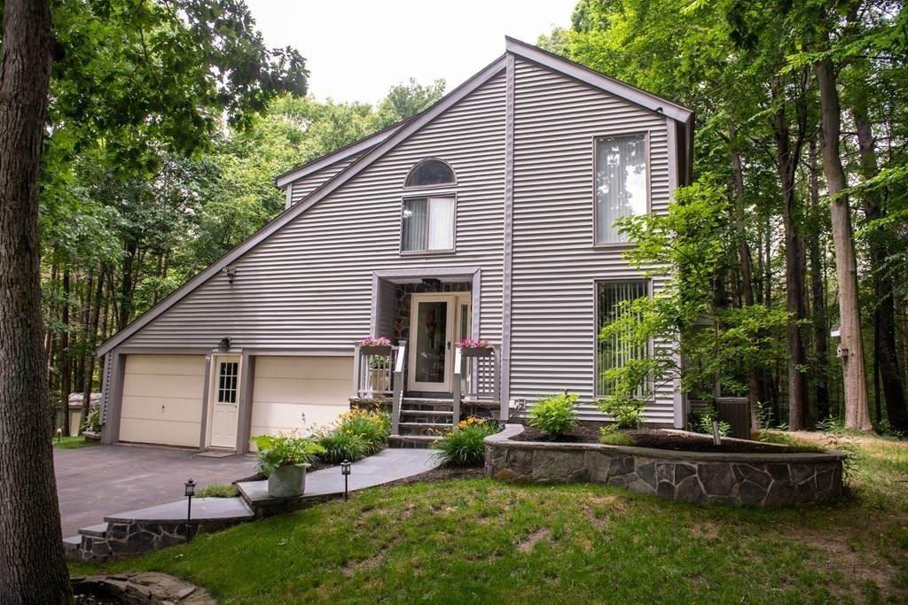 32 Mayflower Drive - Photo 1