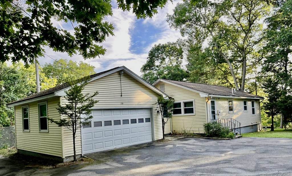 79 Rosemary Ave - Photo 1