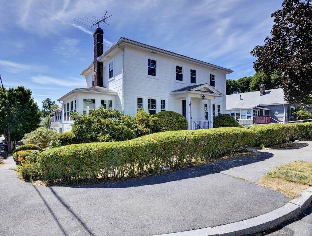 114 Elliot Avenue - Photo 1