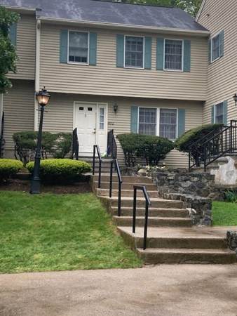 802 Manor Terrace - Photo 1